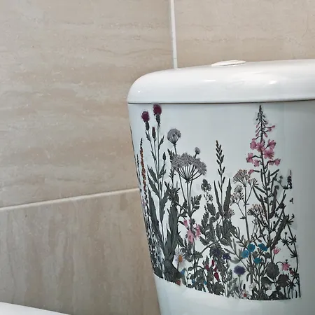 Vintage With Garden View * براتسيلافا