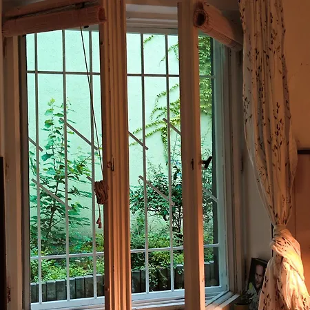 Apartman Vintage With Garden View