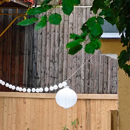 Vintage With Garden View Apartment Bratislava